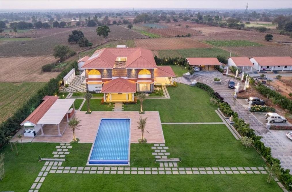 Redhomex Cove Castle Villa 하이데라바드 외부 사진