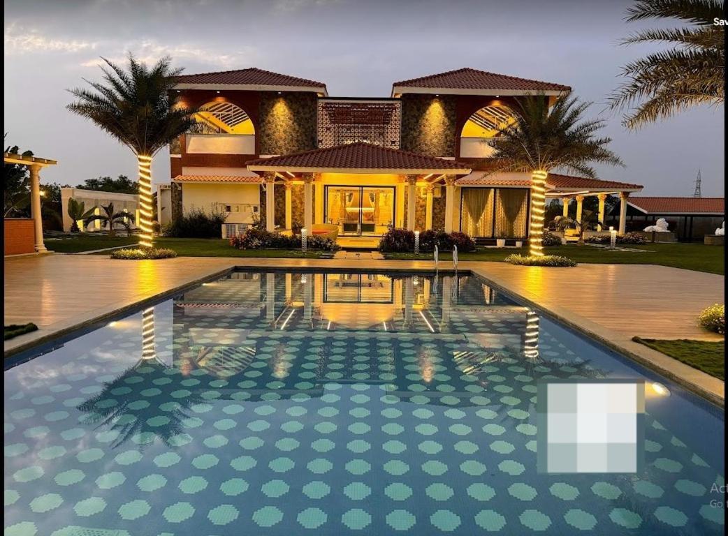 Redhomex Cove Castle Villa 하이데라바드 외부 사진